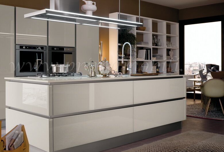 Модель RI-FLEX - новая идея от Veneta Cucine